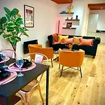 Dawn House - Wyndale Living -Bham Jq 3Br Townhouse