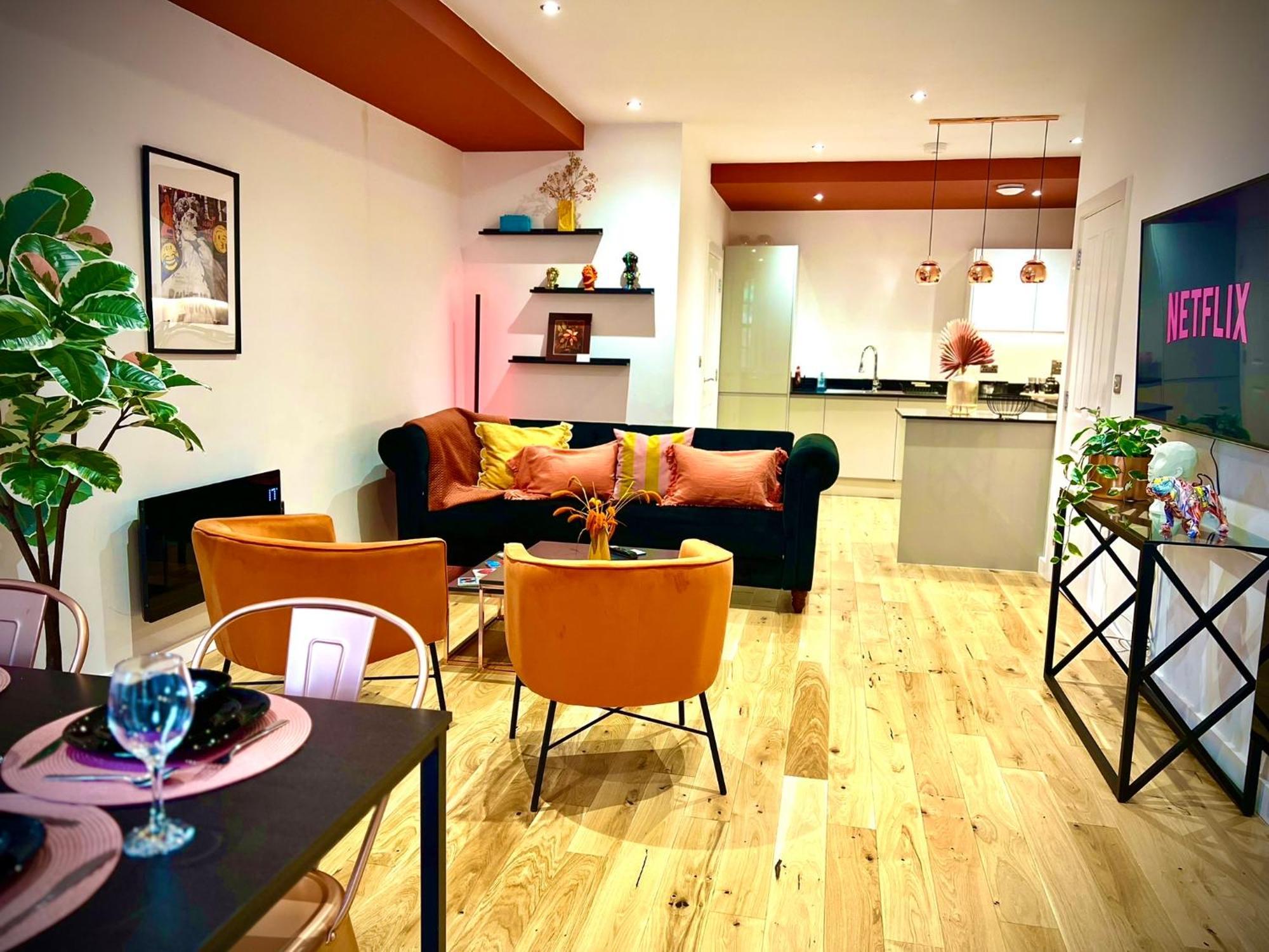 Dawn House - Wyndale Living -bham Jq 3br Townhouse Holiday home
